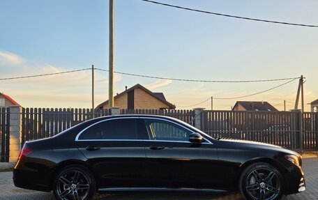 Mercedes-Benz E-Класс, 2019 год, 2 990 000 рублей, 9 фотография