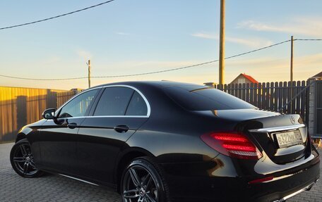 Mercedes-Benz E-Класс, 2019 год, 2 990 000 рублей, 11 фотография