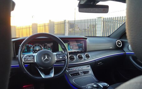Mercedes-Benz E-Класс, 2019 год, 2 990 000 рублей, 17 фотография