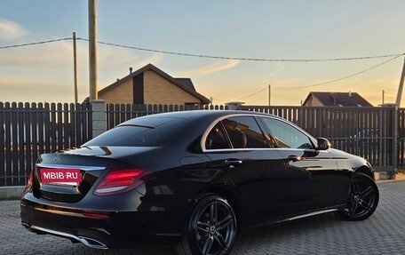 Mercedes-Benz E-Класс, 2019 год, 2 990 000 рублей, 10 фотография
