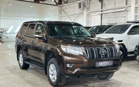 Toyota Land Cruiser Prado 150 рестайлинг 2, 2021 год, 4 590 000 рублей, 3 фотография
