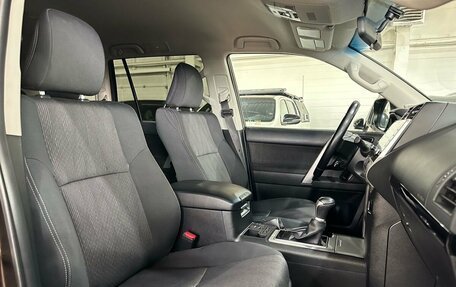 Toyota Land Cruiser Prado 150 рестайлинг 2, 2021 год, 4 590 000 рублей, 20 фотография