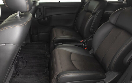 Nissan Elgrand III, 2018 год, 2 899 000 рублей, 12 фотография