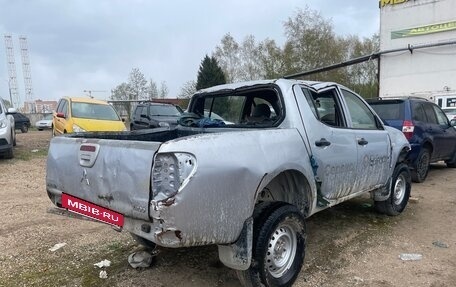 Mitsubishi L200 IV рестайлинг, 2013 год, 450 000 рублей, 4 фотография