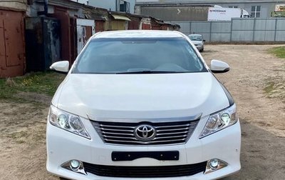 Toyota Camry, 2012 год, 850 000 рублей, 1 фотография