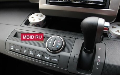 Honda Freed I, 2012 год, 1 370 000 рублей, 22 фотография