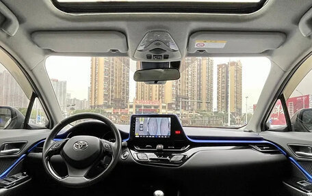Toyota C-HR I рестайлинг, 2021 год, 1 620 000 рублей, 12 фотография