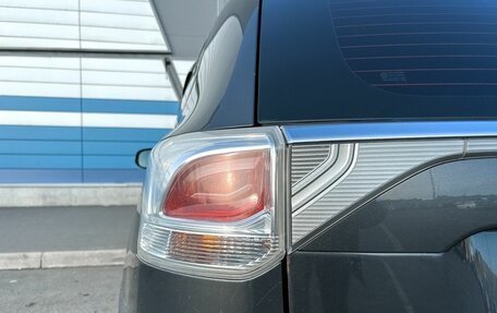 Mitsubishi Outlander III рестайлинг 3, 2014 год, 1 349 000 рублей, 10 фотография