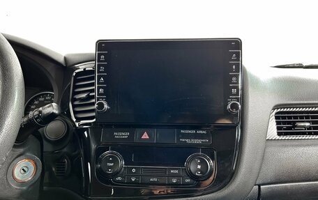 Mitsubishi Outlander III рестайлинг 3, 2014 год, 1 349 000 рублей, 20 фотография