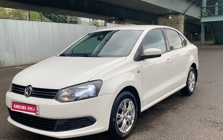 Volkswagen Polo VI (EU Market), 2013 год, 940 000 рублей, 3 фотография