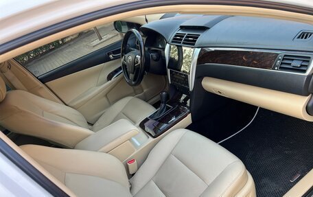 Toyota Camry, 2016 год, 2 199 000 рублей, 10 фотография