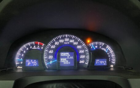 Toyota Camry, 2012 год, 850 000 рублей, 12 фотография