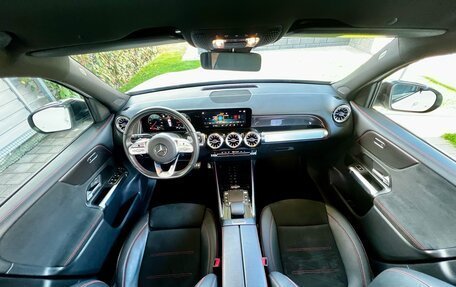 Mercedes-Benz GLB AMG, 2022 год, 4 050 000 рублей, 16 фотография