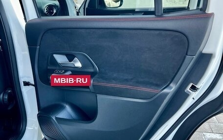Mercedes-Benz GLB AMG, 2022 год, 4 050 000 рублей, 8 фотография