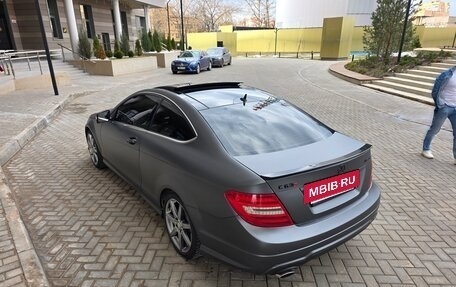 Mercedes-Benz C-Класс, 2011 год, 1 300 000 рублей, 13 фотография