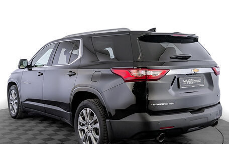 Chevrolet Traverse II, 2018 год, 2 600 000 рублей, 7 фотография