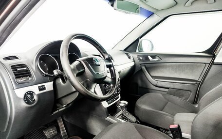 Skoda Yeti I рестайлинг, 2011 год, 999 000 рублей, 20 фотография