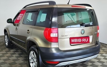 Skoda Yeti I рестайлинг, 2011 год, 999 000 рублей, 8 фотография