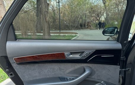 Audi A8, 2011 год, 1 460 000 рублей, 11 фотография