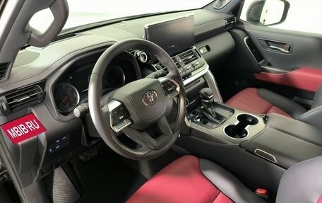 Toyota Land Cruiser, 2024 год, 17 700 000 рублей, 15 фотография