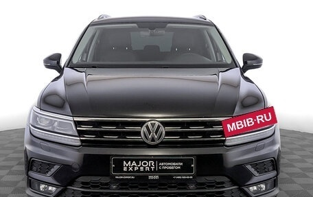 Volkswagen Tiguan II, 2018 год, 2 650 000 рублей, 2 фотография