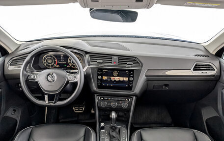 Volkswagen Tiguan II, 2018 год, 2 650 000 рублей, 14 фотография