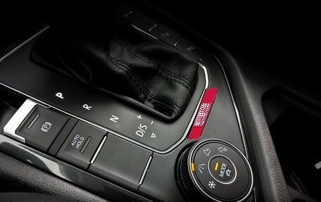Volkswagen Tiguan II, 2018 год, 2 650 000 рублей, 27 фотография