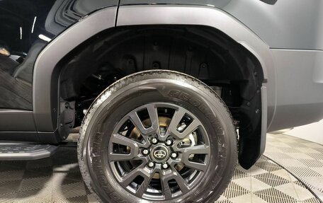 Toyota Land Cruiser Prado, 2024 год, 12 500 000 рублей, 15 фотография