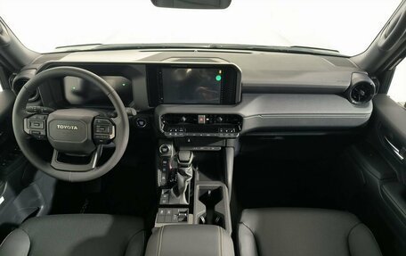 Toyota Land Cruiser Prado, 2024 год, 12 500 000 рублей, 18 фотография