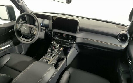 Toyota Land Cruiser Prado, 2024 год, 14 000 000 рублей, 19 фотография