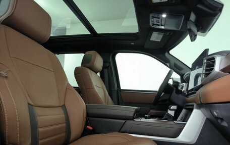 Toyota Tundra, 2024 год, 13 500 000 рублей, 14 фотография