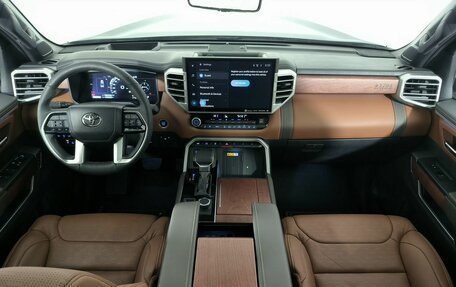 Toyota Tundra, 2024 год, 13 500 000 рублей, 12 фотография