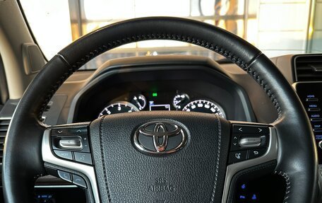 Toyota Land Cruiser Prado 150 рестайлинг 2, 2021 год, 5 750 000 рублей, 13 фотография