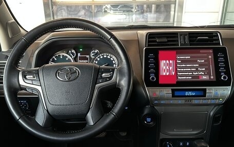 Toyota Land Cruiser Prado 150 рестайлинг 2, 2021 год, 5 750 000 рублей, 9 фотография