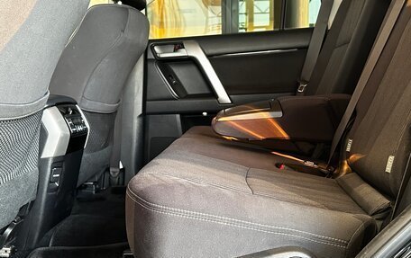 Toyota Land Cruiser Prado 150 рестайлинг 2, 2021 год, 5 750 000 рублей, 19 фотография