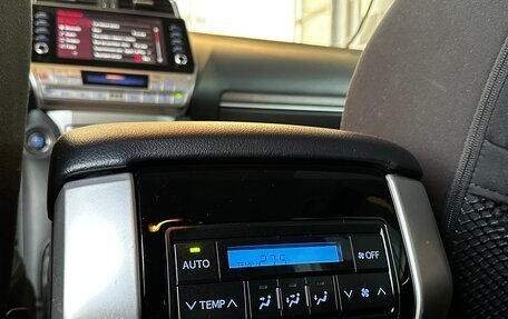 Toyota Land Cruiser Prado 150 рестайлинг 2, 2021 год, 5 750 000 рублей, 20 фотография