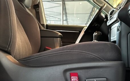 Toyota Land Cruiser Prado 150 рестайлинг 2, 2021 год, 5 750 000 рублей, 23 фотография