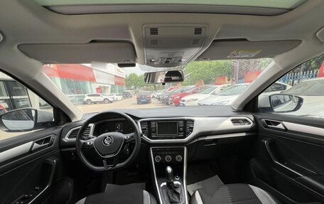Volkswagen T-Roc I, 2021 год, 1 315 700 рублей, 8 фотография