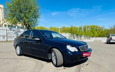 Mercedes-Benz C-Класс, 2001 год, 575 000 рублей, 1 фотография