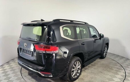 Toyota Land Cruiser, 2024 год, 15 700 000 рублей, 5 фотография
