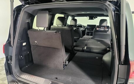 Toyota Land Cruiser, 2024 год, 15 700 000 рублей, 14 фотография