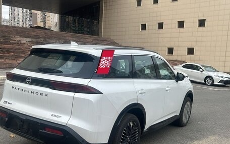 Nissan Pathfinder, 2024 год, 6 300 000 рублей, 5 фотография