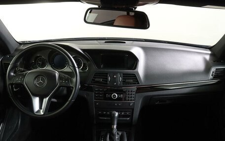 Mercedes-Benz E-Класс, 2012 год, 1 500 000 рублей, 8 фотография