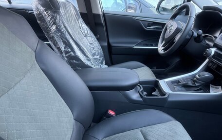Toyota RAV4, 2025 год, 3 590 000 рублей, 13 фотография