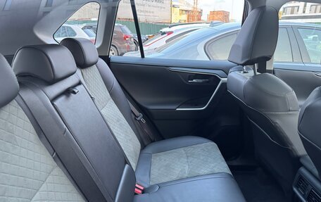 Toyota RAV4, 2025 год, 3 590 000 рублей, 14 фотография