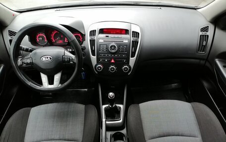 KIA cee'd I рестайлинг, 2010 год, 659 000 рублей, 13 фотография