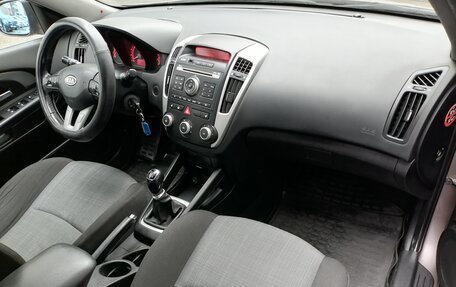 KIA cee'd I рестайлинг, 2010 год, 659 000 рублей, 10 фотография