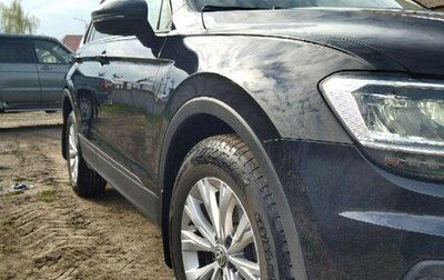 Volkswagen Tiguan II, 2020 год, 2 500 000 рублей, 1 фотография