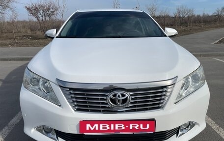 Toyota Camry, 2013 год, 1 620 000 рублей, 2 фотография