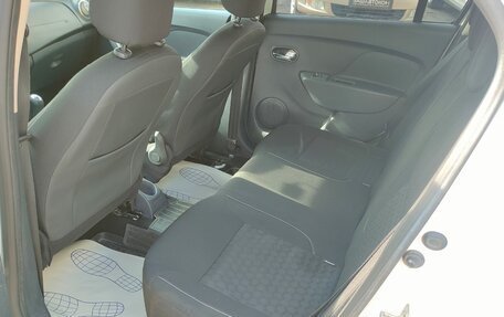 Renault Logan II, 2017 год, 670 000 рублей, 8 фотография